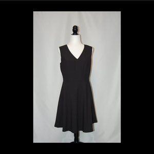 Banana Republic cocktail dress - Size 8 - Black
